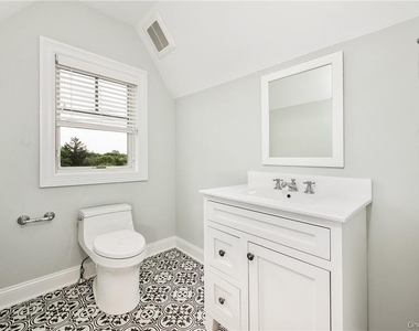 124-b Maple Avenue - Photo Thumbnail 16