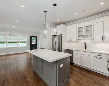 124-b Maple Avenue - Photo Thumbnail 5