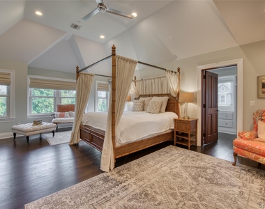 2055 Grandview Drive - Photo Thumbnail 13