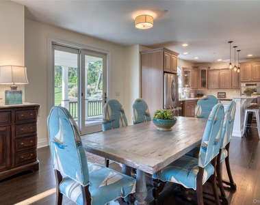 2055 Grandview Drive - Photo Thumbnail 5