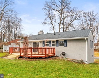 7507 Murillo Street - Photo Thumbnail 38