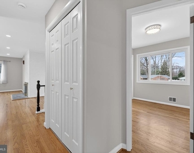 7507 Murillo Street - Photo Thumbnail 26