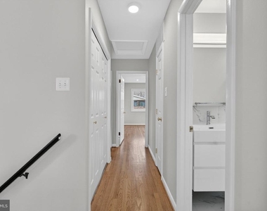 7507 Murillo Street - Photo Thumbnail 24