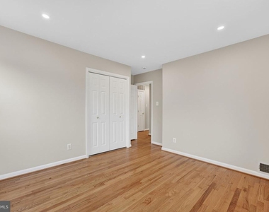 7507 Murillo Street - Photo Thumbnail 31