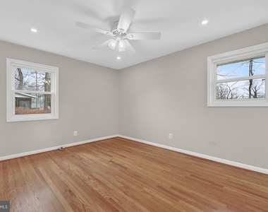 7507 Murillo Street - Photo Thumbnail 27