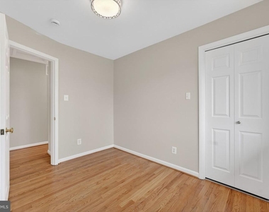 7507 Murillo Street - Photo Thumbnail 33