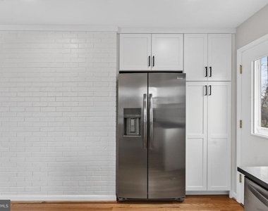7507 Murillo Street - Photo Thumbnail 23