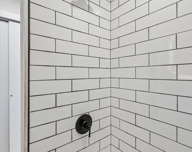 1117 Rosalie Street - Photo Thumbnail 9