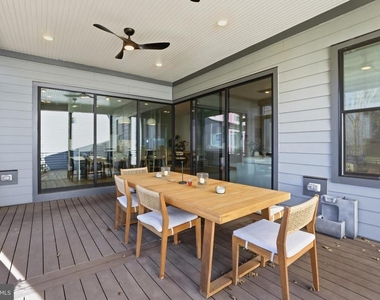 9725 Lantana Way - Photo Thumbnail 17