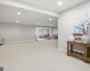 9725 Lantana Way - Photo Thumbnail 44