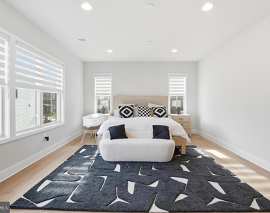 9725 Lantana Way - Photo Thumbnail 19