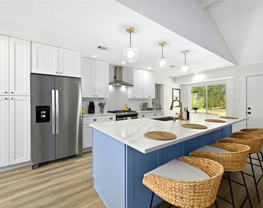 9414 Meadow Vale - Photo Thumbnail 12