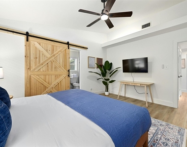 9414 Meadow Vale - Photo Thumbnail 20