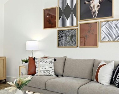 9414 Meadow Vale - Photo Thumbnail 4