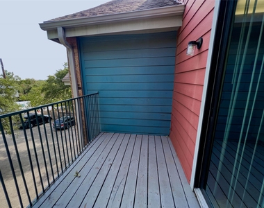 513 South Park Dr - Photo Thumbnail 9