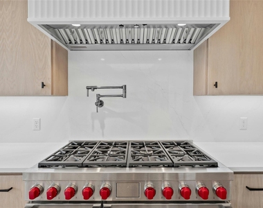 806 Sunfish St - Photo Thumbnail 10