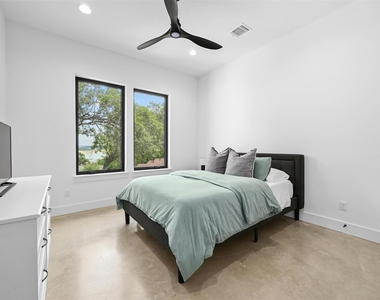 806 Sunfish St - Photo Thumbnail 27