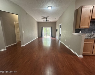 109 Brannan Place - Photo Thumbnail 2