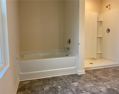 38 Walnut Grove Way - Photo Thumbnail 8