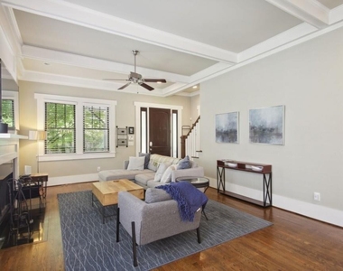 519 N Highland Avenue Ne - Photo Thumbnail 4