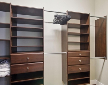 519 N Highland Avenue Ne - Photo Thumbnail 16