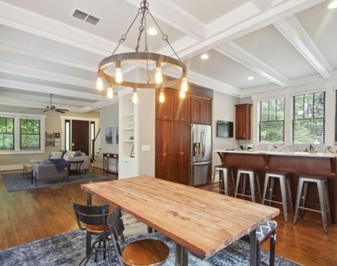 519 N Highland Avenue Ne - Photo Thumbnail 10