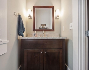519 N Highland Avenue Ne - Photo Thumbnail 11