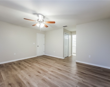 2904 Wanda Avenue S - Photo Thumbnail 8