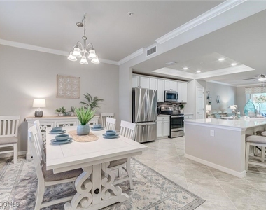 10711 Palazzo Way - Photo Thumbnail 4