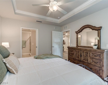 10711 Palazzo Way - Photo Thumbnail 7