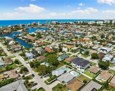 521 102nd Avenue N - Photo Thumbnail 7