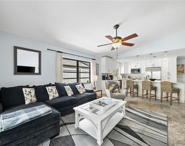 521 102nd Avenue N - Photo Thumbnail 13