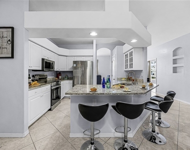 2649 Sw 32nd Street - Photo Thumbnail 9
