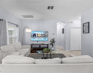 2649 Sw 32nd Street - Photo Thumbnail 3