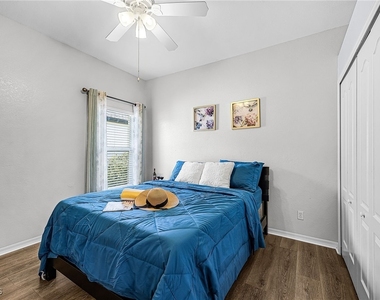 2649 Sw 32nd Street - Photo Thumbnail 16