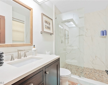 2125 Marina Drive - Photo Thumbnail 18