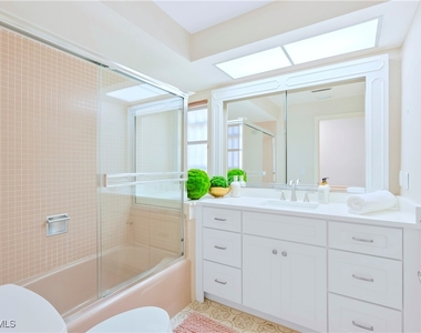 2125 Marina Drive - Photo Thumbnail 15