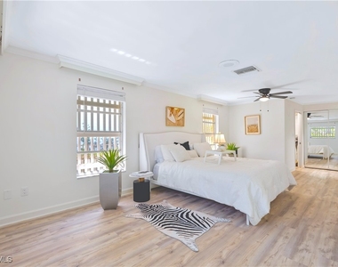 2125 Marina Drive - Photo Thumbnail 14