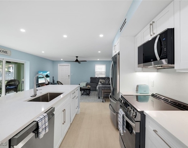 1155 Sandpiper Street - Photo Thumbnail 8