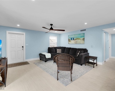 1155 Sandpiper Street - Photo Thumbnail 3