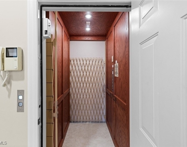 2864 Tiburon Boulevard E - Photo Thumbnail 23