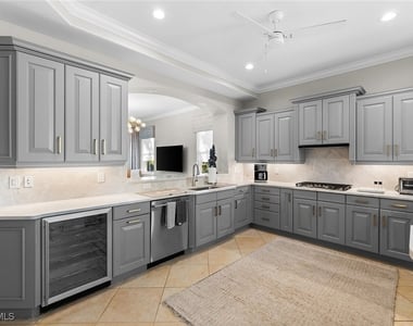 2864 Tiburon Boulevard E - Photo Thumbnail 10