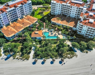 2000 Royal Marco Way - Photo Thumbnail 32