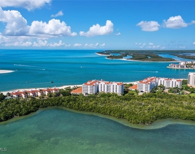 2000 Royal Marco Way - Photo Thumbnail 28