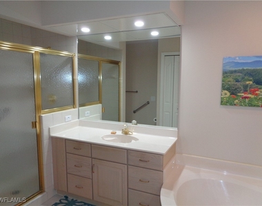 6190 Reserve Circle - Photo Thumbnail 14