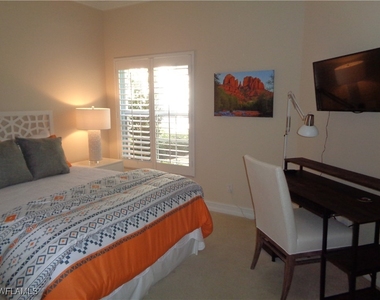 6190 Reserve Circle - Photo Thumbnail 15
