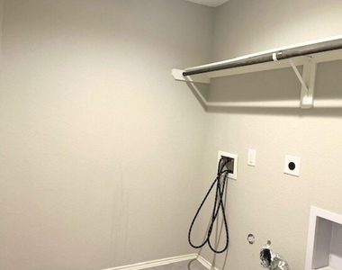 8310 Rose Petals Lane - Photo Thumbnail 21