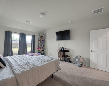 15127 Willow Tree Lane - Photo Thumbnail 19