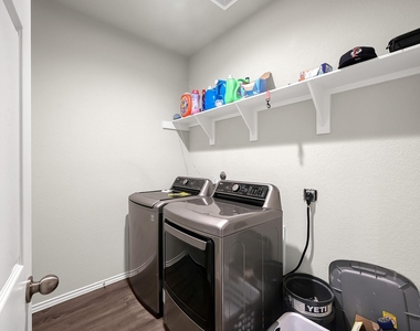 15127 Willow Tree Lane - Photo Thumbnail 16