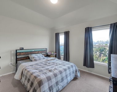15127 Willow Tree Lane - Photo Thumbnail 27